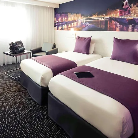 מלון Mercure Lyon Centre Charpennes וילאורבן