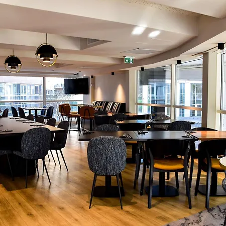 Mercure Lyon Centre Charpennes 4*
