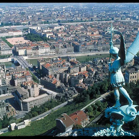 Mercure Lyon Centre Charpennes Parc De La Tete D'or Hotel 4*