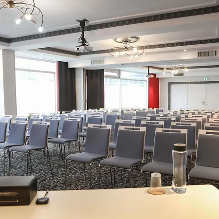 Mercure Lyon Centre Charpennes Hotel
